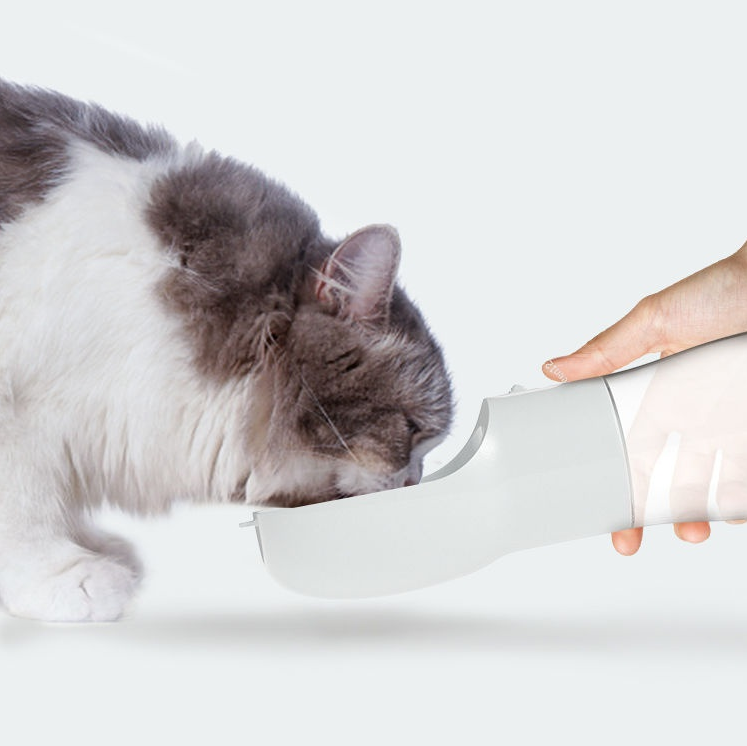 Portable Dog Water Bottle with Food Container – All-in-One Travel Hydration